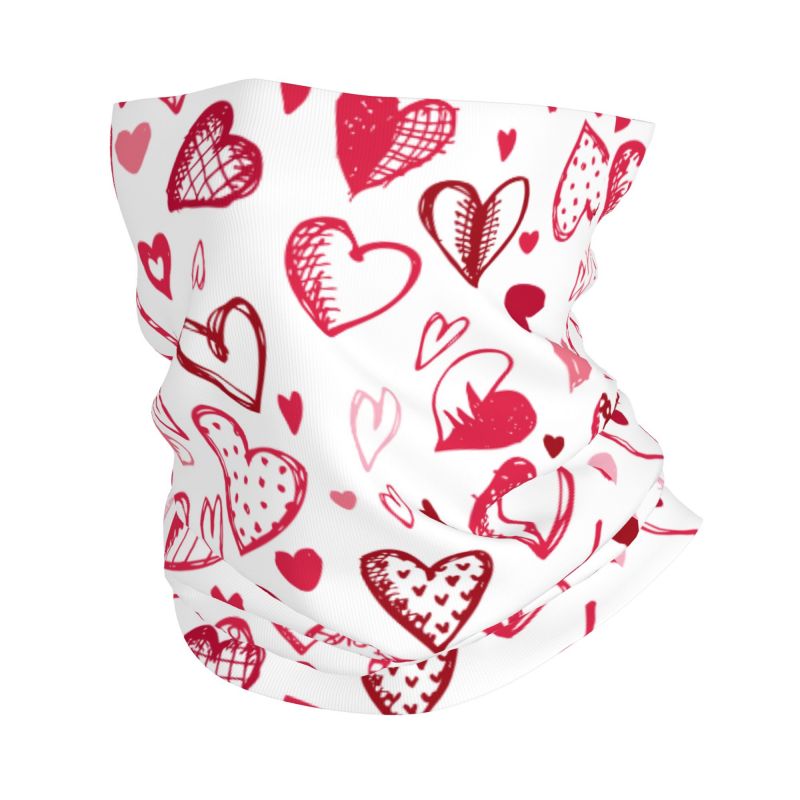 Neck Warmer Tube - وشاح متعدد الاستخدامات بتصميم قلوب حمراء