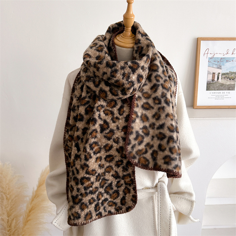 وشاح نسائي فاخر بنقشة الفهد لل - مراجعة Pashmina Wrap Large وسعره