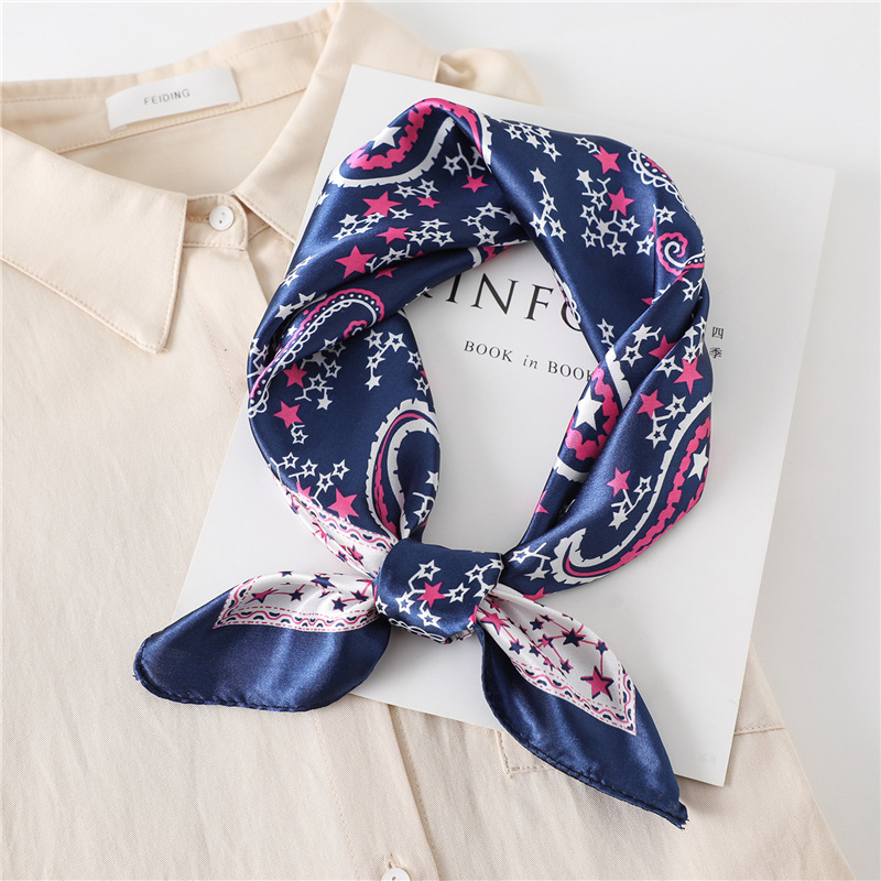وشاح حريري فاخر مربع الشكل بطو - مراجعة Silk Neck Scarf وسعره