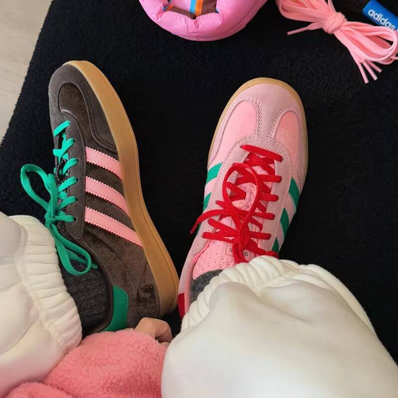 أديداس سامبا 2026 حذاء نسائي ك - مراجعة Adidas Shoes Gazelle وسعره